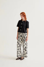 Load image into Gallery viewer, Short Sleeve Cotton Top with Heart Buttons in Black