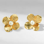 Load image into Gallery viewer, Daye Earrings in Gold