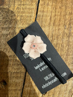Load image into Gallery viewer, Porcelain Flower Hair tie in Light Pink