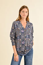 Load image into Gallery viewer, Paisley Tunic in Navy Pia
