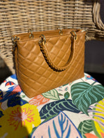 Load image into Gallery viewer, Quilted Handbag in Brown
