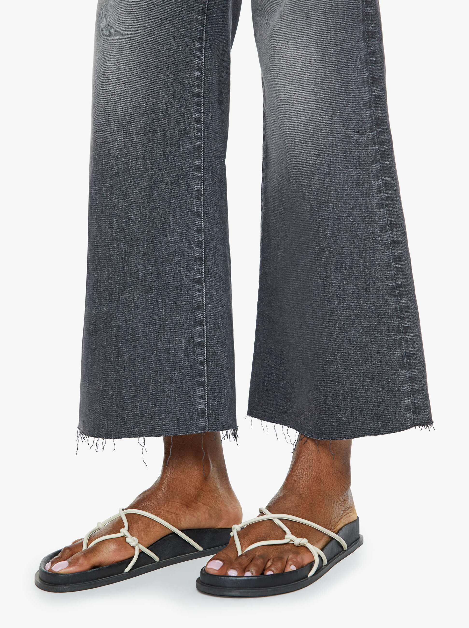 Hustler Roller Ankle Fray in Call It A Night
