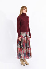Load image into Gallery viewer, Fuzzy Ribbed Turtleneck Sweater in Red Wine
