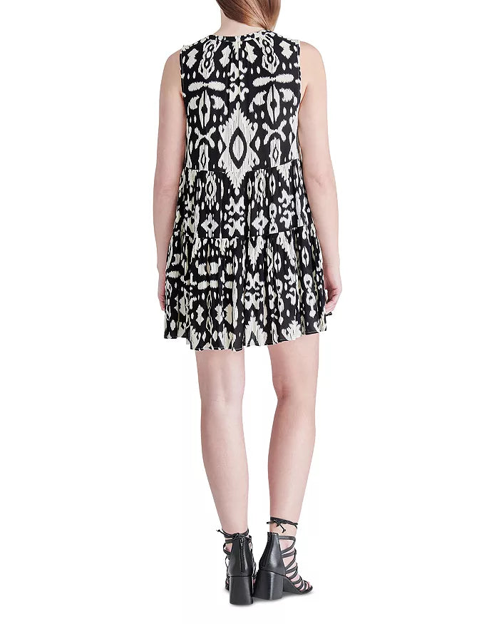 Tropical Breeze Dress in Black and Ivory
