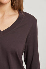 Load image into Gallery viewer, Sinatra Ringspun Cotton Long Sleeve V-Neck in Cocoa
