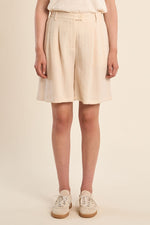 Load image into Gallery viewer, Trouser Short in Off-White
