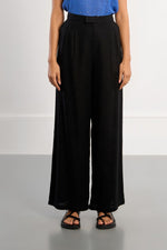 Load image into Gallery viewer, Pleated Wide Leg Pants in Black
