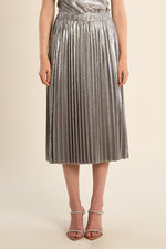 Load image into Gallery viewer, Pleated Knit Midi Skirt in Metallic Silver
