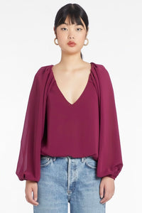 Naderre Top in Aubergine