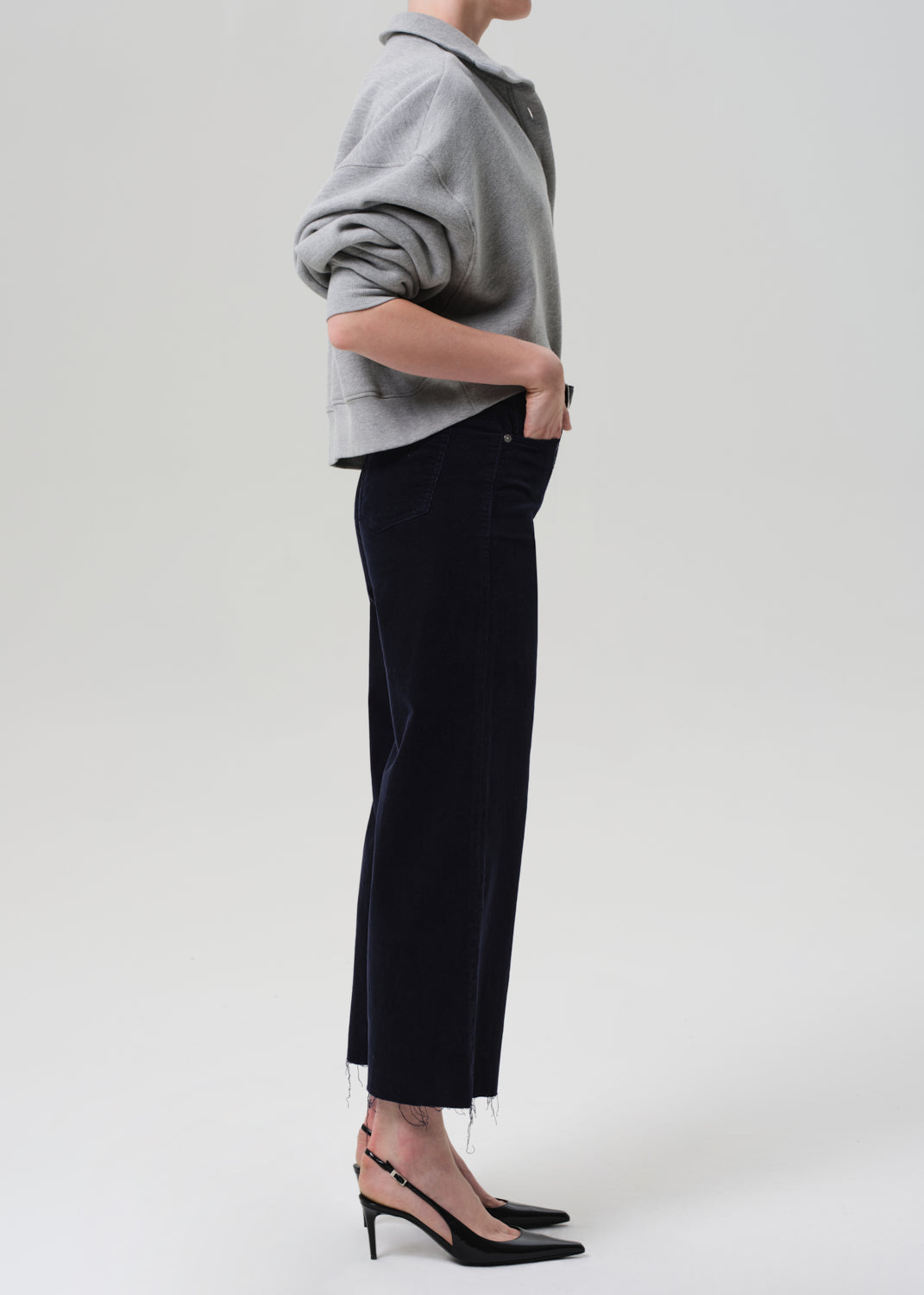 Lyra Wide Leg Crop Corduroy in Navy