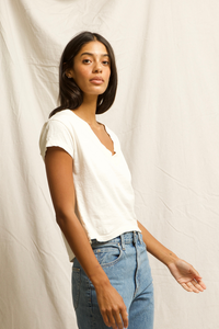 Alanis Recycled Cotton V-Neck Tee in Bright Ivory