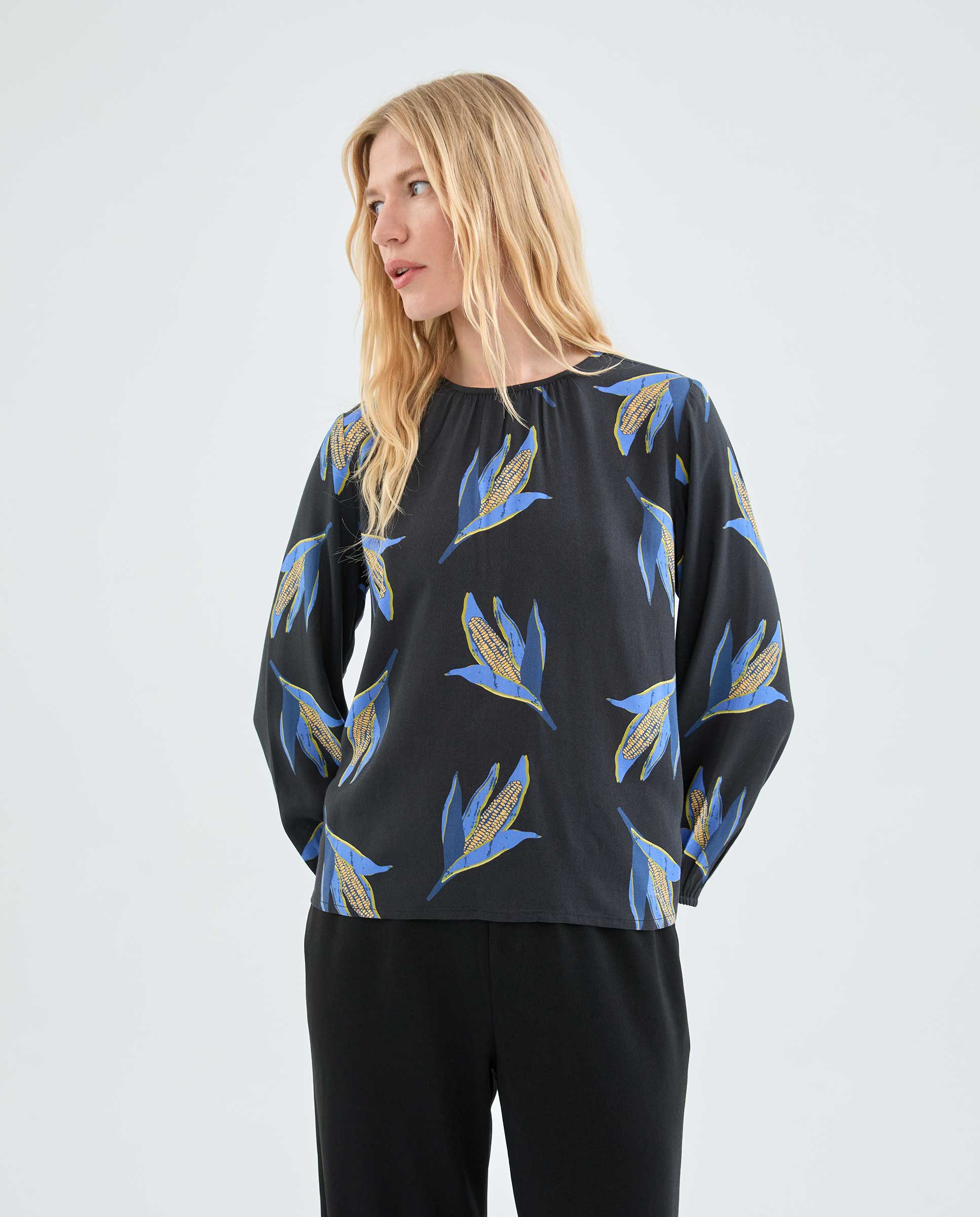 Corn Cob Print Blouse in Black