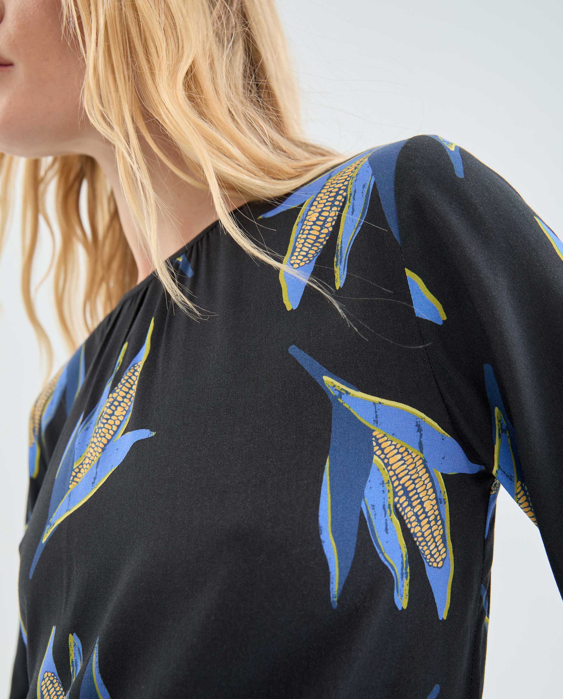 Corn Cob Print Blouse in Black