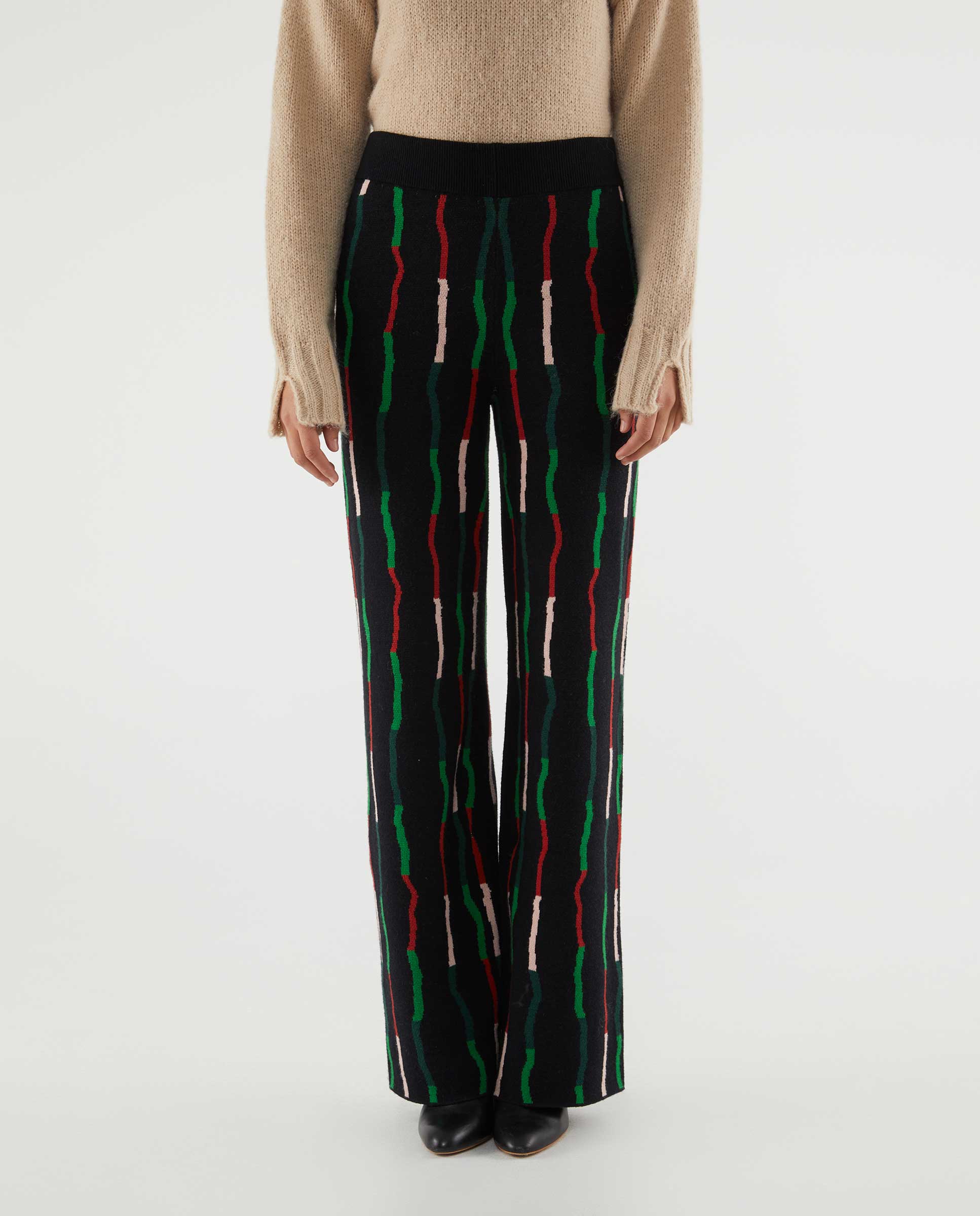 Wavy Stripe Knit Pant in Black
