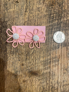 Woven Open Petal Daisy Earrings in Pink