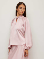 Load image into Gallery viewer, Alana Keyhole Top in Pink
