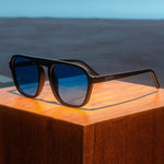 Load image into Gallery viewer, Undercover Stunt Double Retro G Sunglasses
