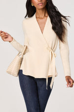 Load image into Gallery viewer, Dayna Top in Vanilla
