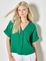 Load image into Gallery viewer, Woven Blouse in Green
