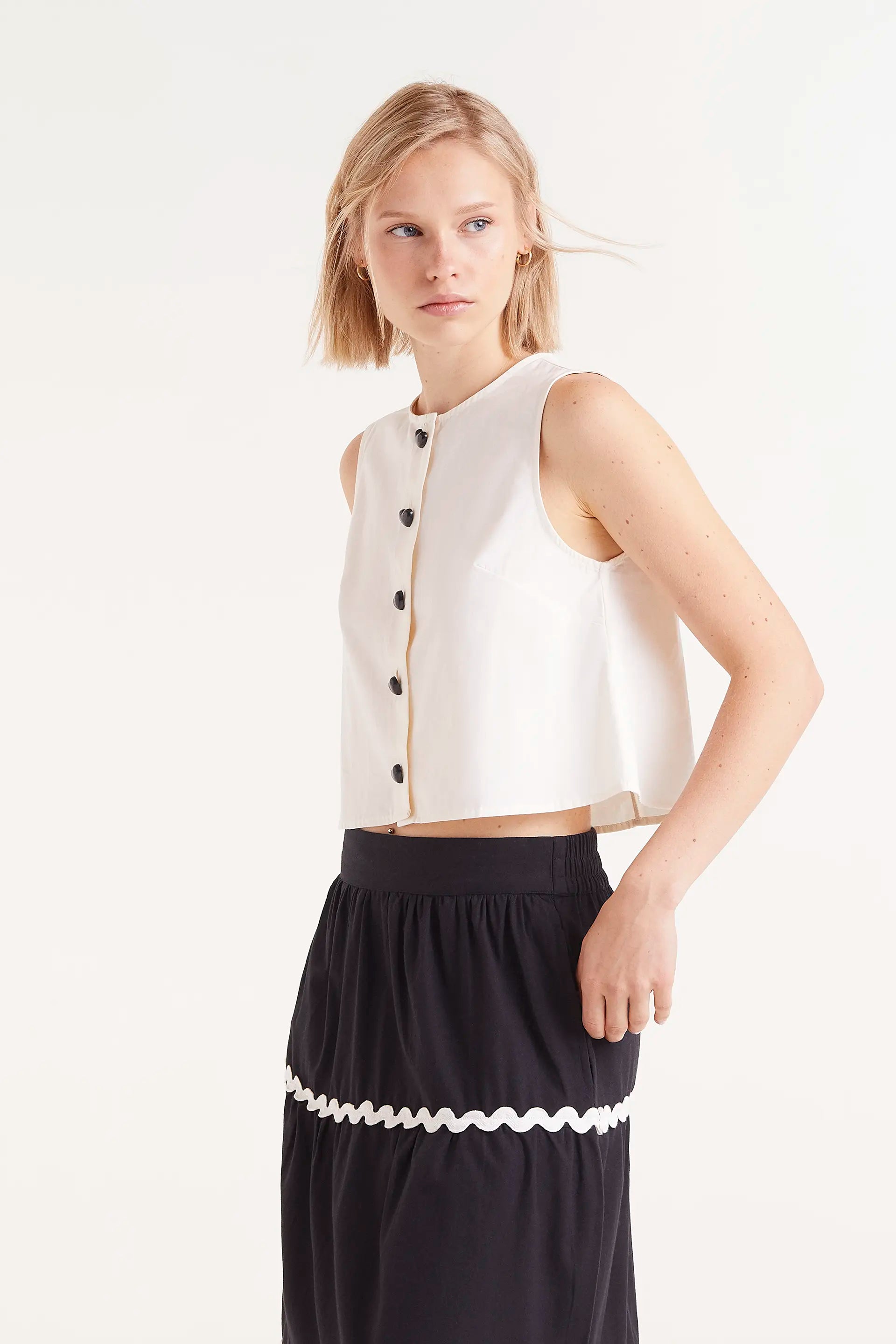 Sleeveless Top with Heart Buttons in White