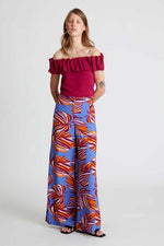 Load image into Gallery viewer, Wide Leg Pant in Floral Leaf Print
