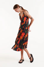 Load image into Gallery viewer, Famora Print Midi Dress in Black
