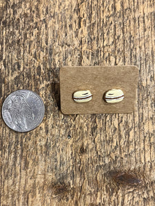 Macaron Studs in Vanilla