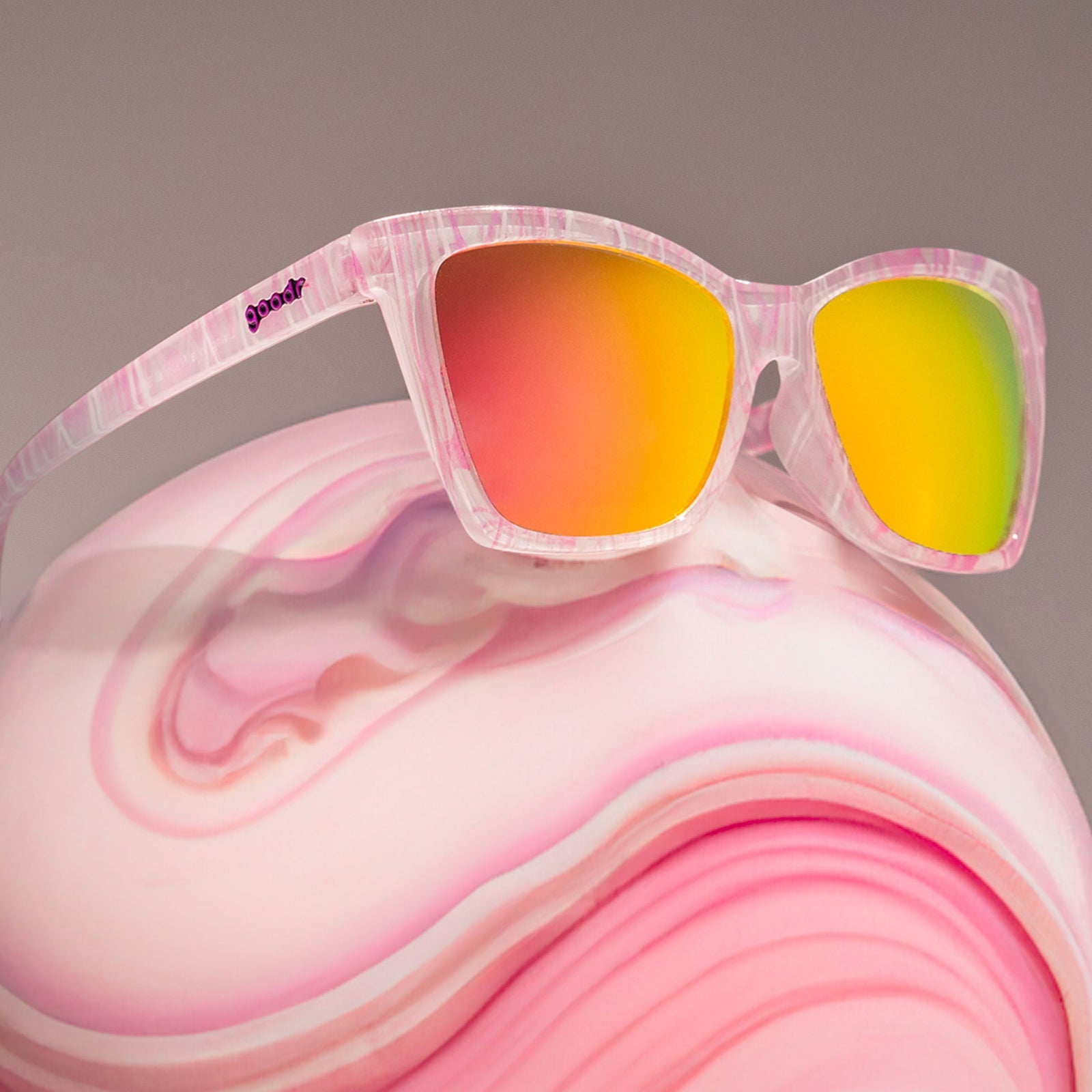 Living in a Material Swirl Pop G Sunglasses