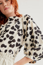 Load image into Gallery viewer, Dalmatian Blouse in Cream/Black
