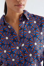 Load image into Gallery viewer, Printed Blouse in Chocolate Flower
