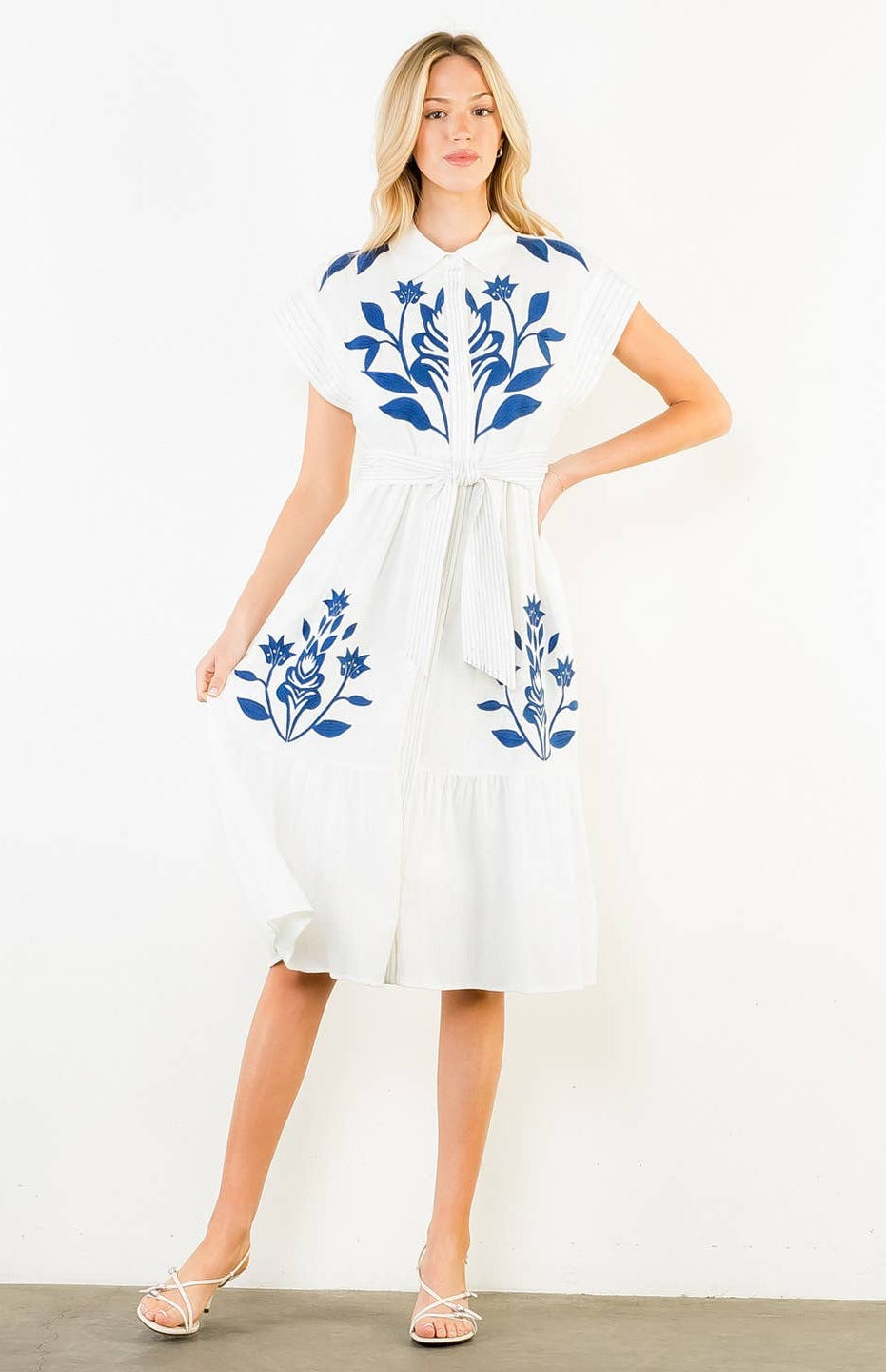 Floral Embroidered Dress in White/Blue