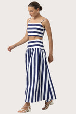 Load image into Gallery viewer, Oliver Poplin Top in Marine Stripe
