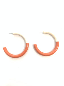 Color Block Hoop Earrings in Cream/Clay