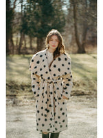 Load image into Gallery viewer, Juni Wrap Coat in Cream
