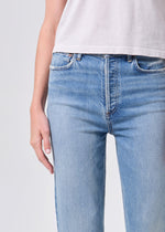 Load image into Gallery viewer, 90's Pinch Waist Crop in Renew
