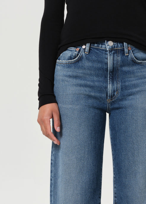 Harper Mid Rise Relaxed Straight Jean in Enroll