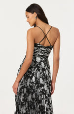 Load image into Gallery viewer, Saoirse Metallic Pleated Midi Dress in Black Silver
