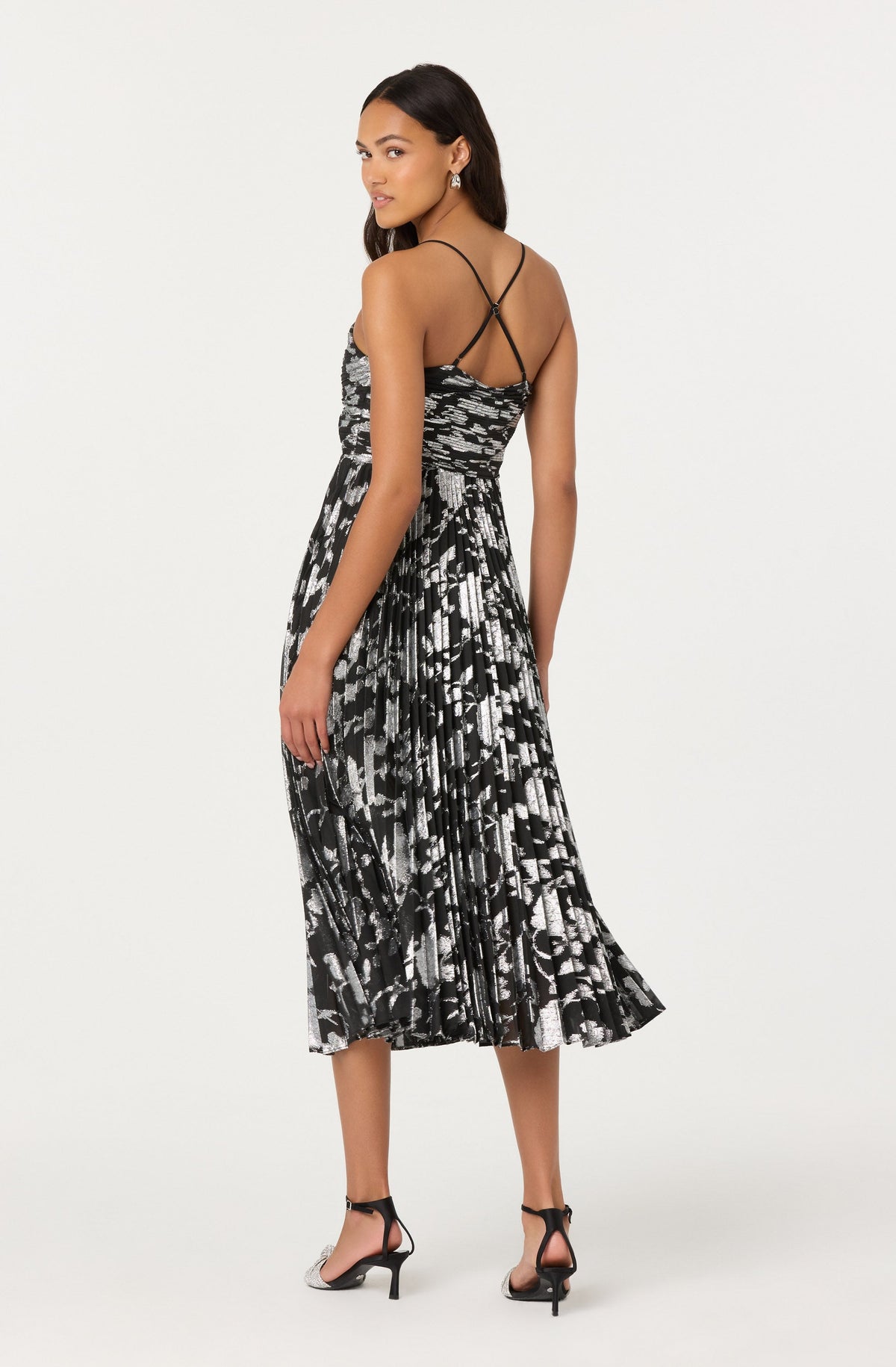 Saoirse Metallic Pleated Midi Dress in Black Silver