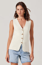 Load image into Gallery viewer, Jayce Sweater Vest in Cream
