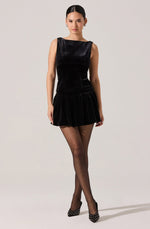 Load image into Gallery viewer, Jinnie Top in Black
