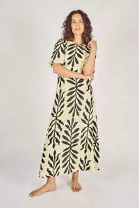 Before Midnight Rene Dress in Black/Cream