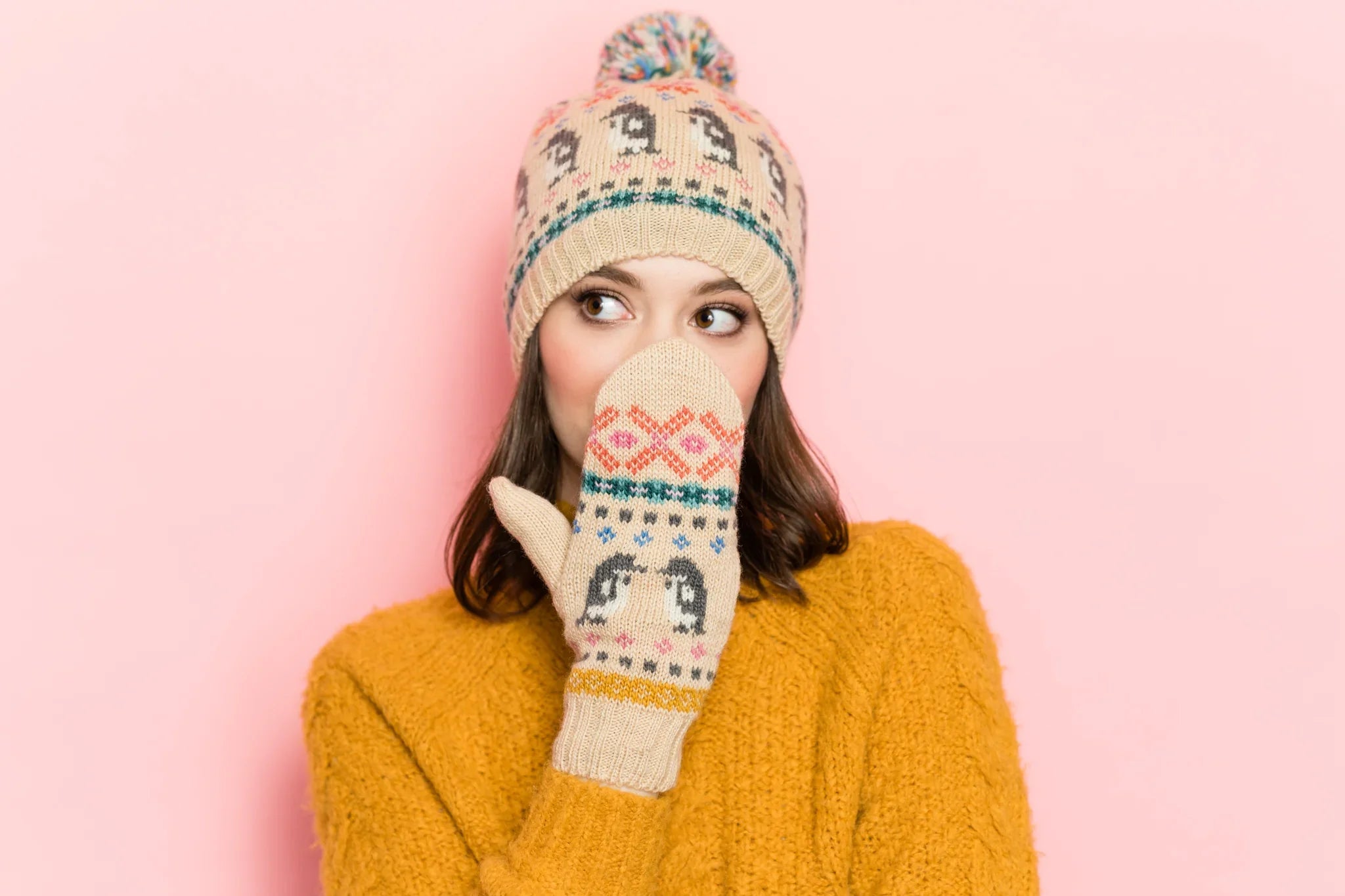 Penguin Party Mittens in Natural