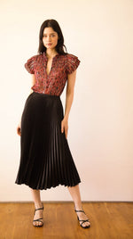Load image into Gallery viewer, Kaz Top in Merlot Moonbeam
