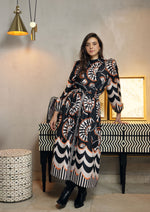 Load image into Gallery viewer, Lilly Blouse in Black
