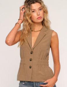 Otto Vest in Moss