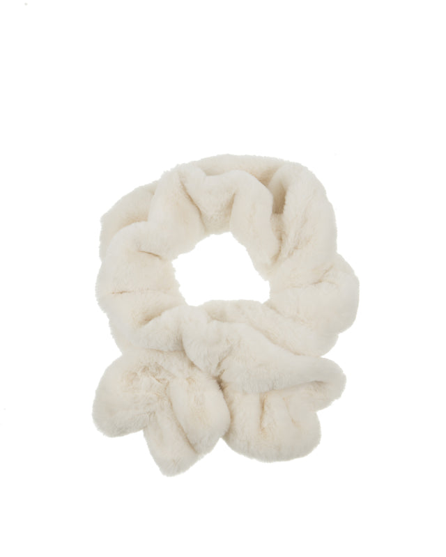 Ruched Faux Fur Scarf in Panna
