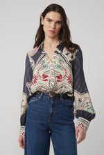 Load image into Gallery viewer, Lara Blouse in Winding River
