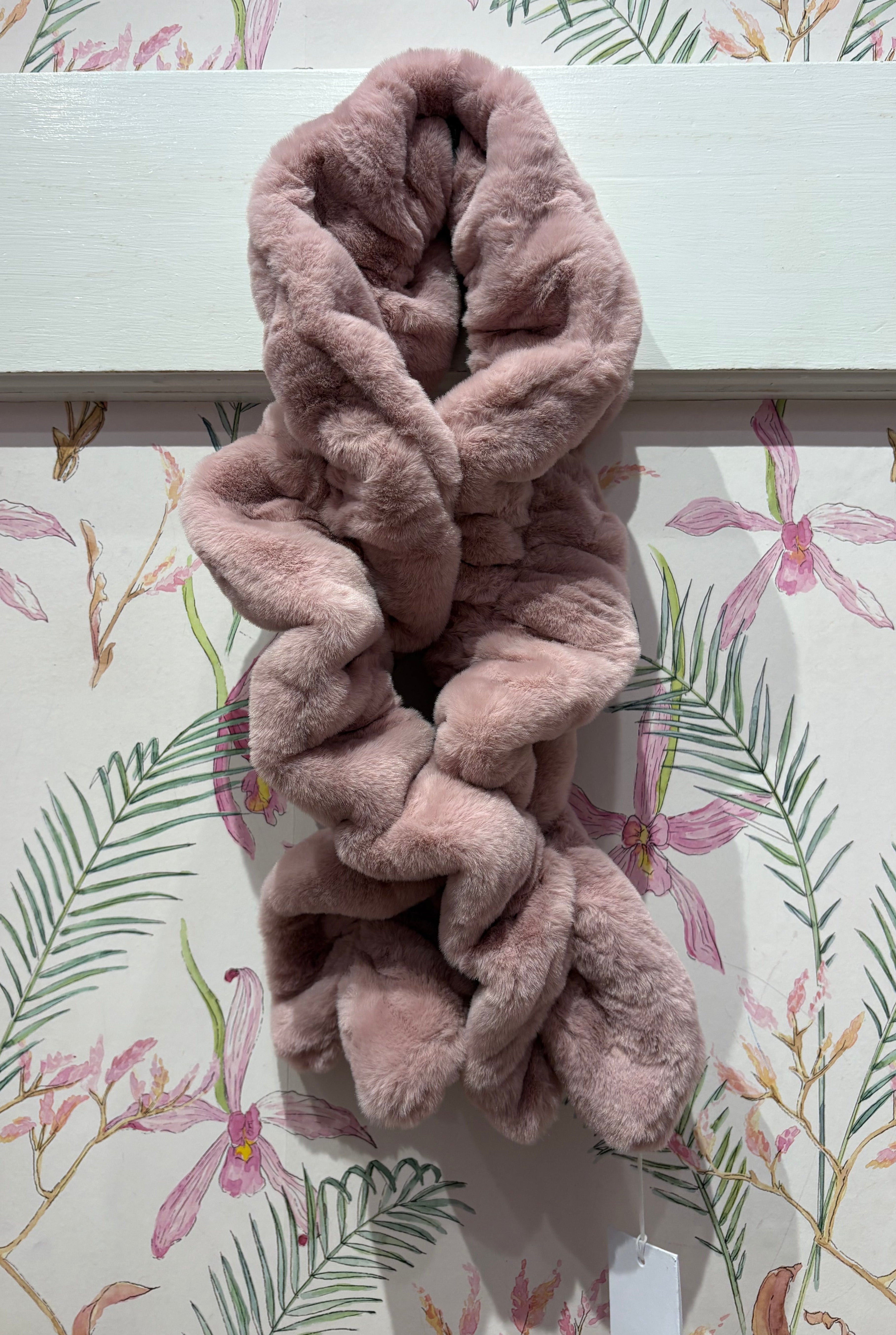 Ruched Faux Fur Scarf in Pink
