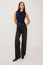 Load image into Gallery viewer, Lauris Top Navy Tossed Roses
