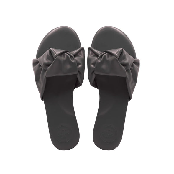 V-Neck Hardware One-Piece Swimsuit V-Neck Hardware One-Piece Swimsuit